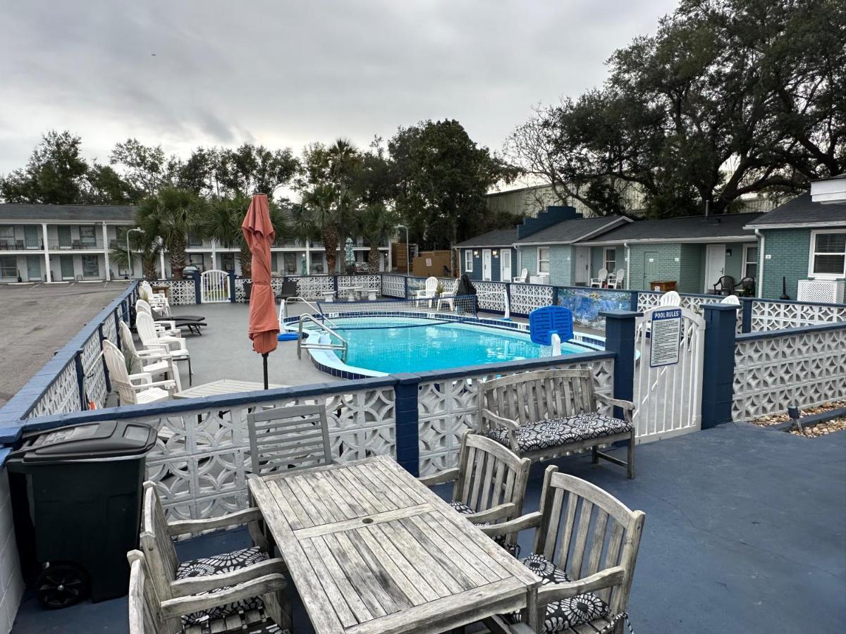 Gulf Coast Inn Gulf Breeze Dış mekan fotoğraf